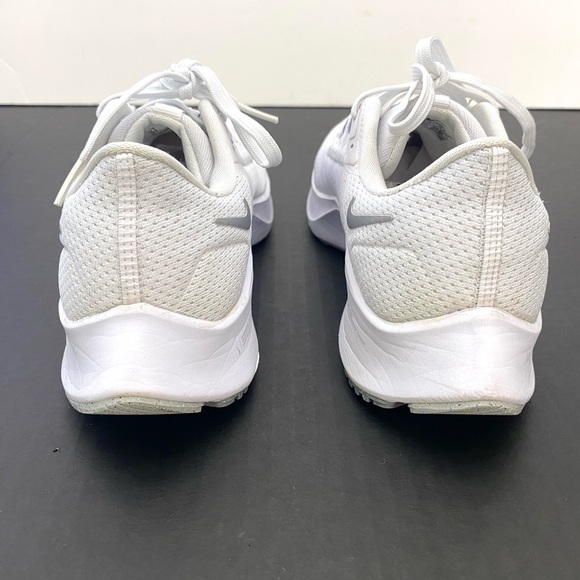 Nike Women's White Metallic Air Zoom Pegasus 38 Athletic Trainer CW7358-100 - Picture 5 of 13